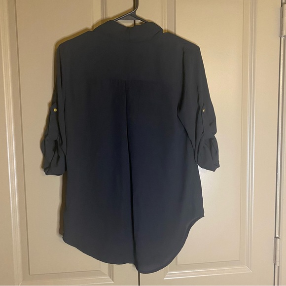 Black V-neck Blouse - Picture 2 of 4